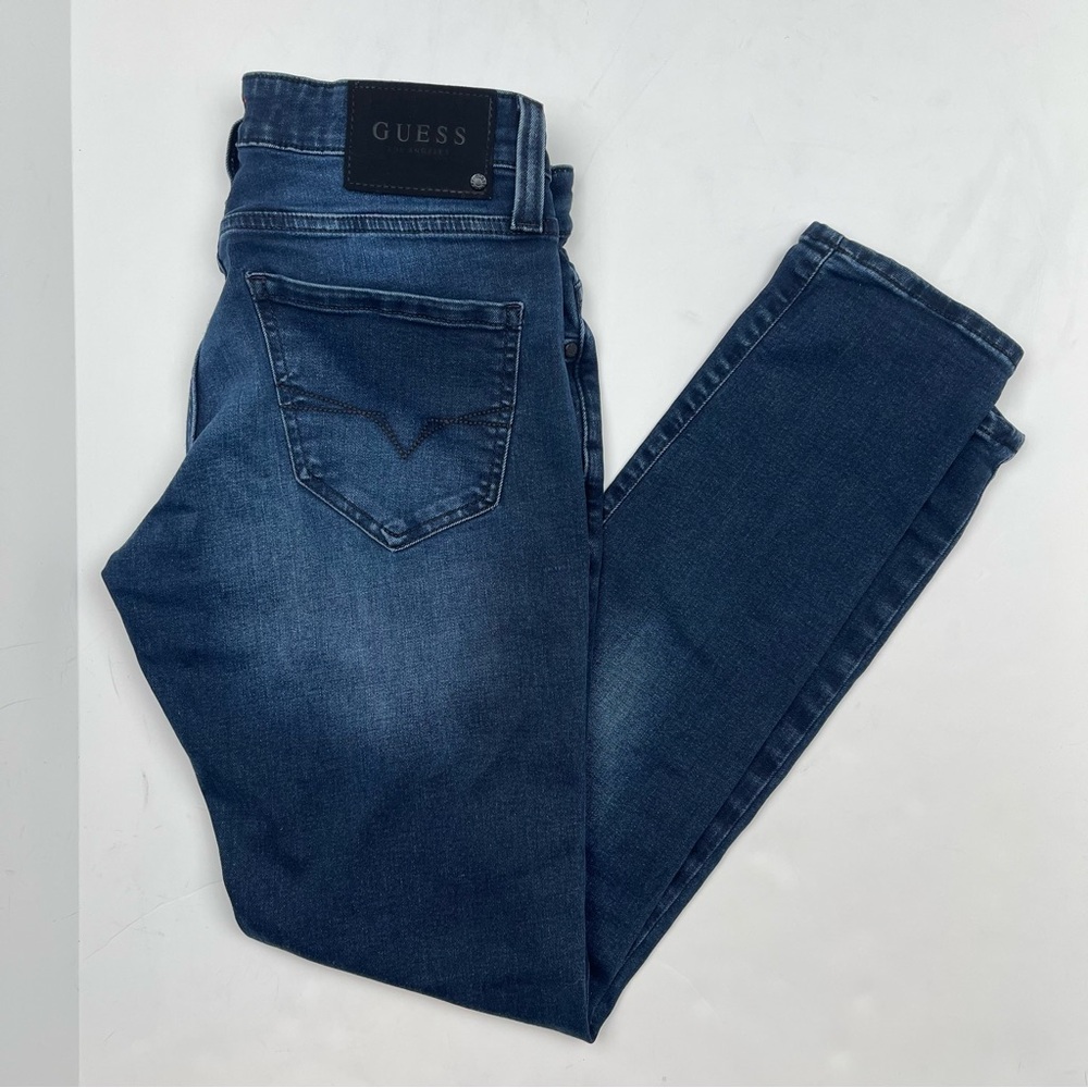 GUESS Men’s 29 Skinny Jeans Denim Dark‎ Wash Faded Embroidered Casual Streetwear